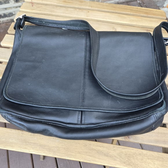 Coach Black Leather Messenger Bag - Picture 1 of 15